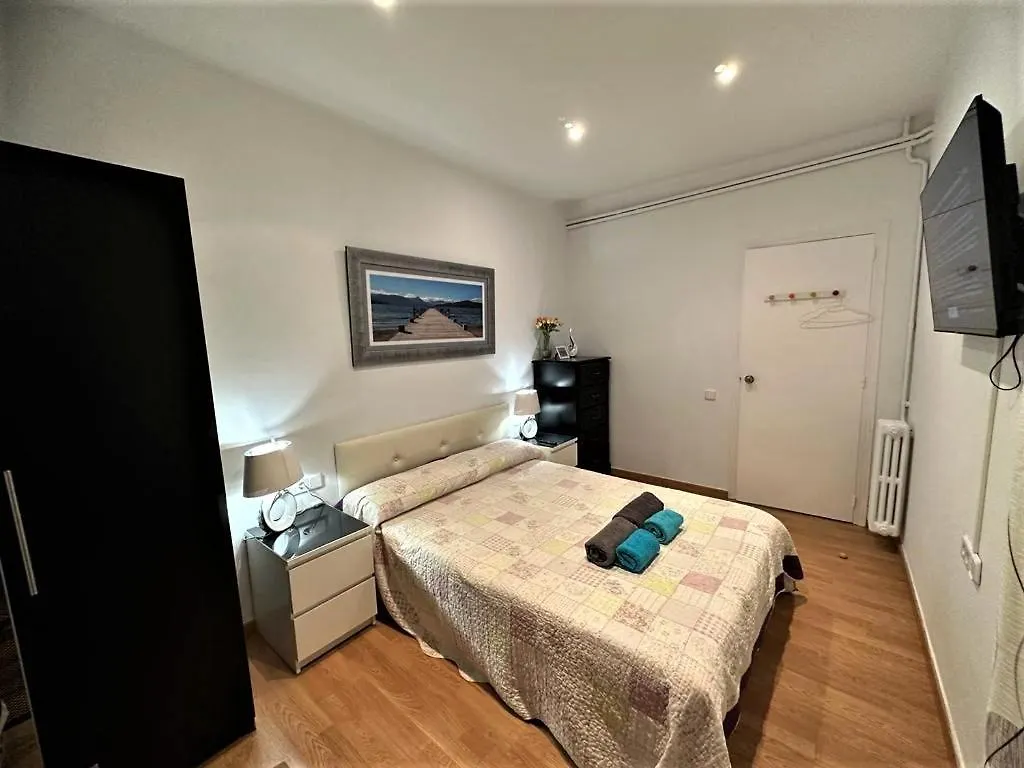 Rooms In The Center Of Barcelona Bed & Breakfast